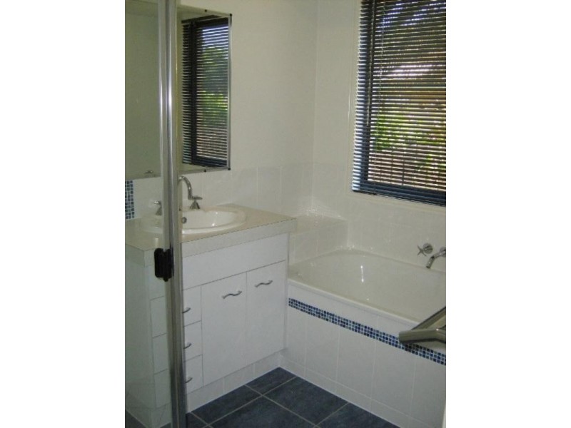 92 Sea Park Road, Burnett Heads QLD 4670