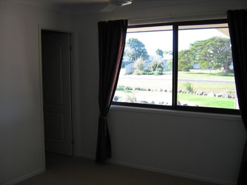 92 Sea Park Road, Burnett Heads QLD 4670