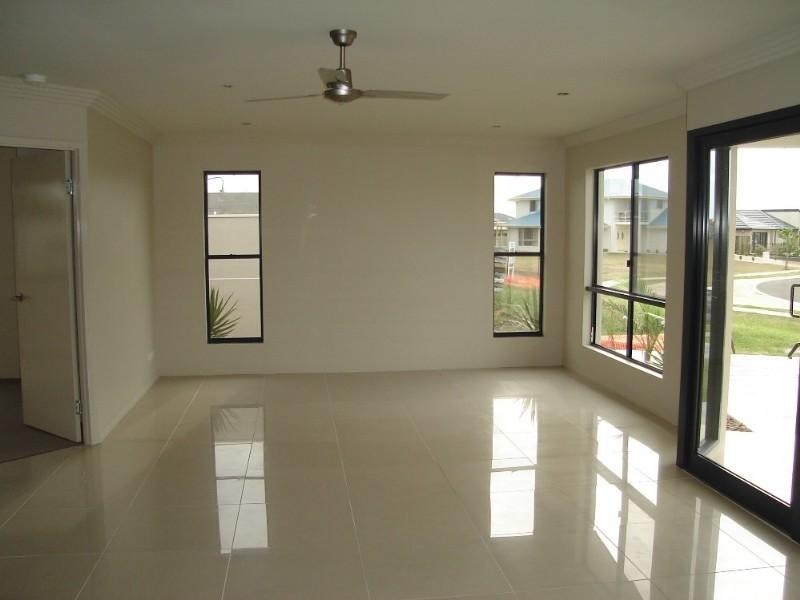 5 Breeze Drive, Bargara QLD 4670