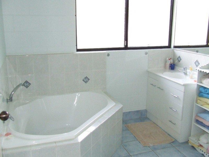 37 Tammy Road, Moore Park Beach QLD 4670