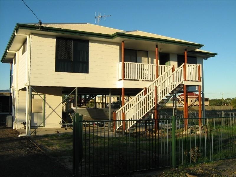 31 Doctor Street, Burnett Heads QLD 4670