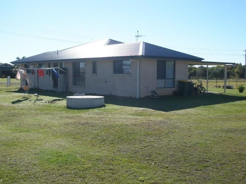 42 Clydesdale Avenue, Branyan QLD 4670