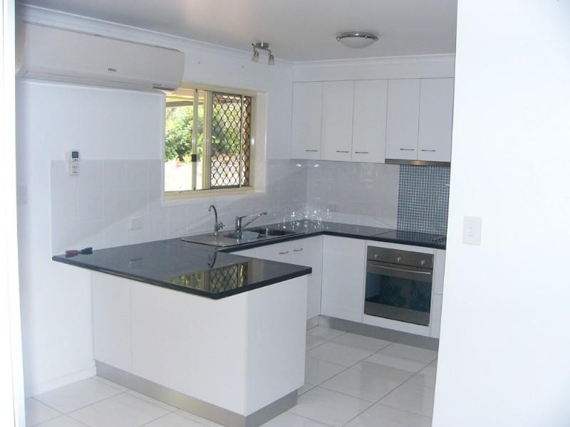 154 Avoca Street, Avoca QLD 4670
