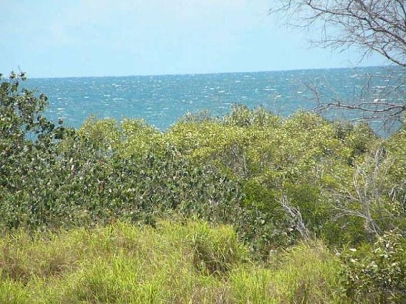 14 Lassig Street, Moore Park Beach QLD 4670