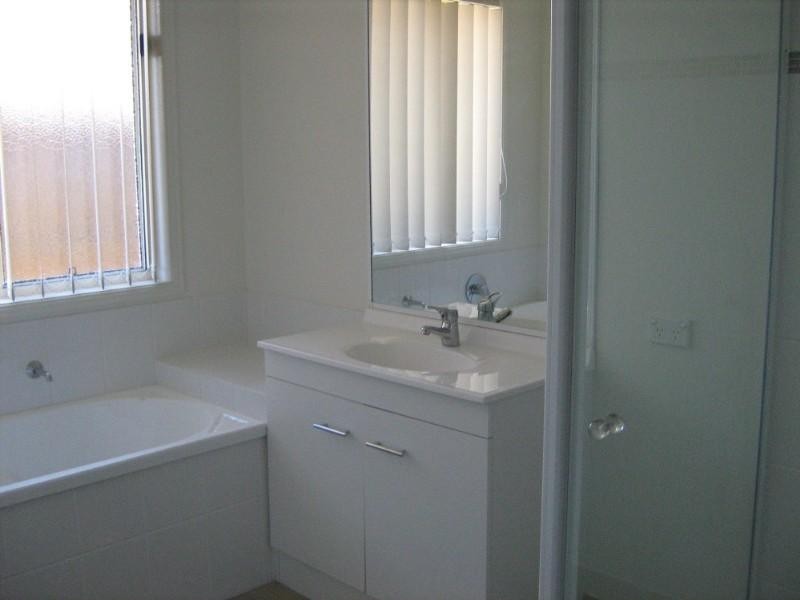 9 Regent Court, Thabeban QLD 4670