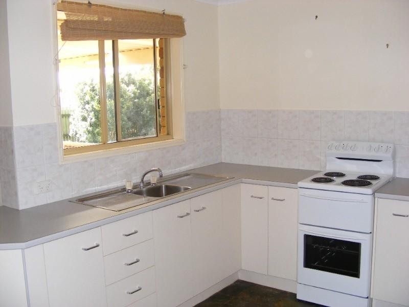 3 Hickman Court, Kalkie QLD 4670