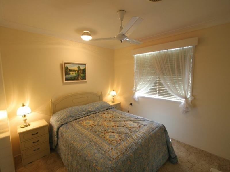 10 Strathdee Avenue, Bundaberg South QLD 4670