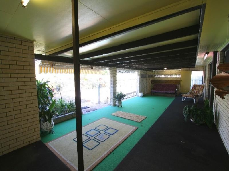 10 Strathdee Avenue, Bundaberg South QLD 4670