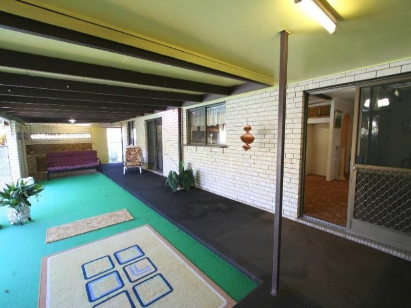 10 Strathdee Avenue, Bundaberg South QLD 4670