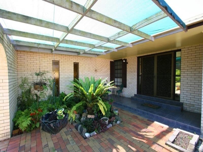 10 Strathdee Avenue, Bundaberg South QLD 4670