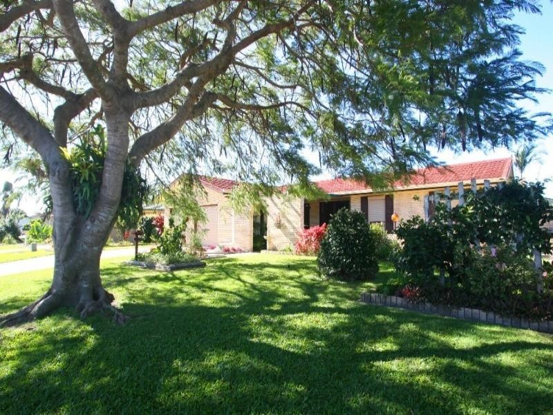 10 Strathdee Avenue, Bundaberg South QLD 4670