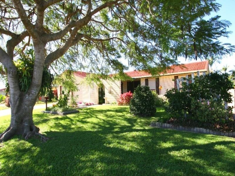 10 Strathdee Avenue, Bundaberg South QLD 4670