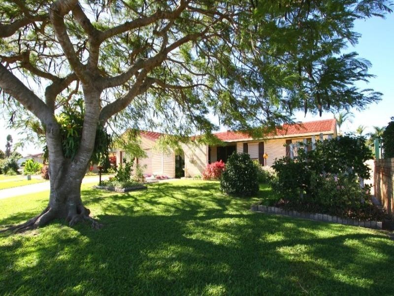 10 Strathdee Avenue, Bundaberg South QLD 4670