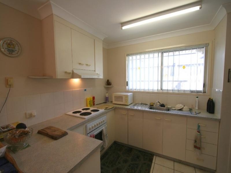 2/147 George Street, Bundaberg West QLD 4670