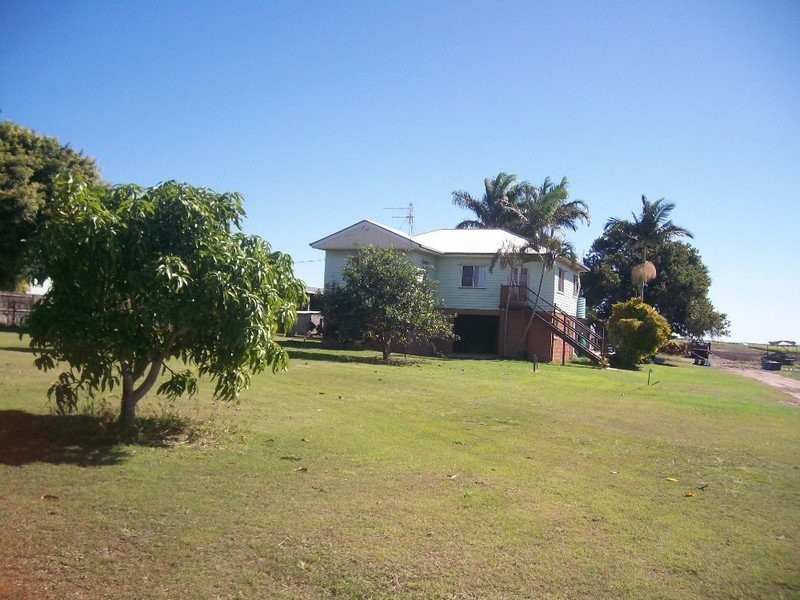 352 Moore Park Road, Moore Park Beach QLD 4670