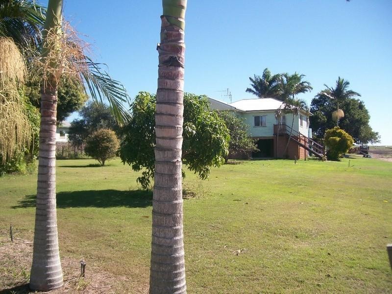 352 Moore Park Road, Moore Park Beach QLD 4670