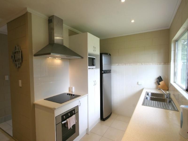 38 McLachlan Drive, Avenell Heights QLD 4670