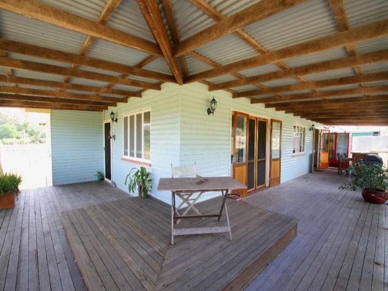 1056 Moorlands Road, Moorland QLD 4670