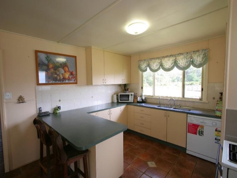 1056 Moorlands Road, Moorland QLD 4670