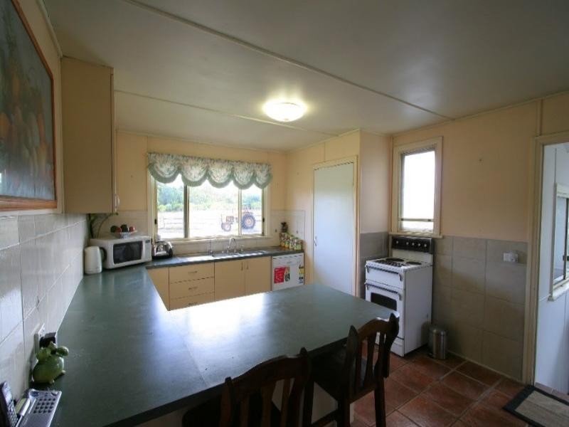 1056 Moorlands Road, Moorland QLD 4670