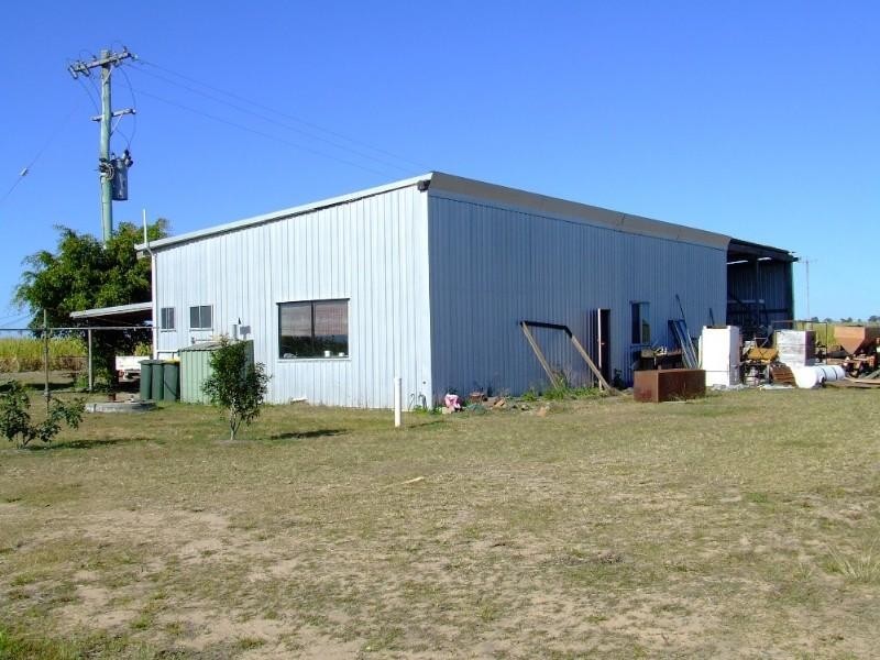 302 Lindemans Road, Moore Park Beach QLD 4670