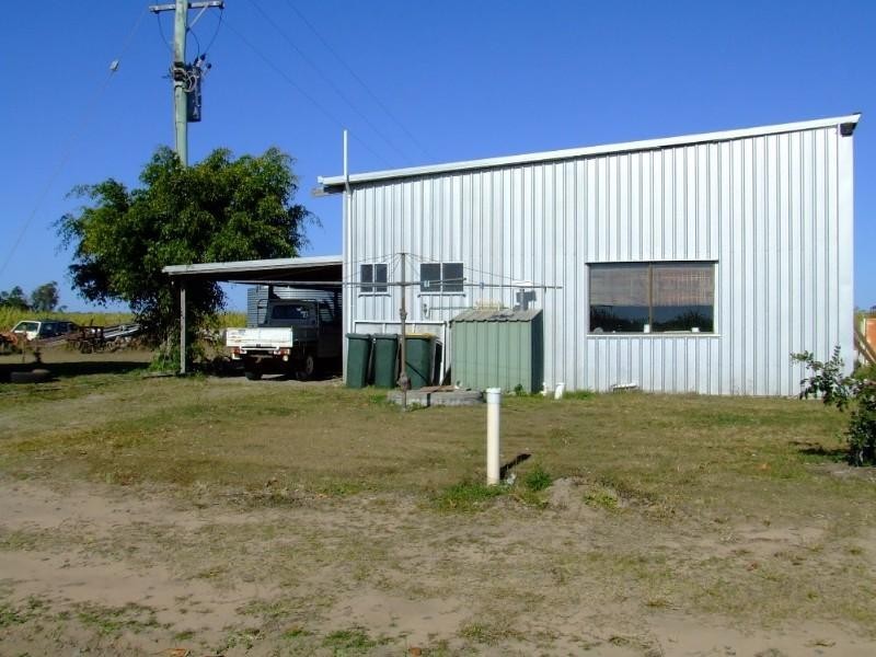302 Lindemans Road, Moore Park Beach QLD 4670