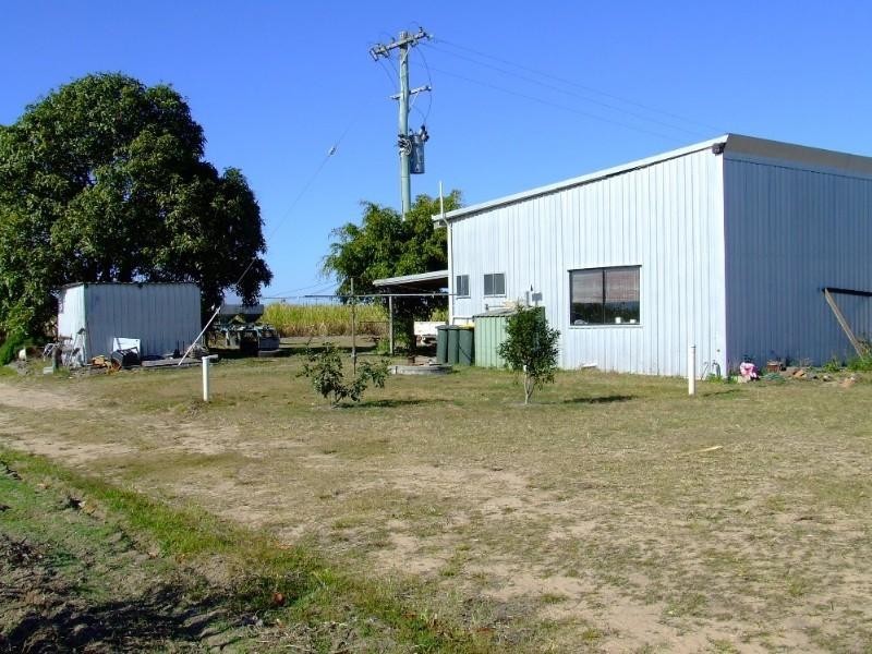 302 Lindemans Road, Moore Park Beach QLD 4670