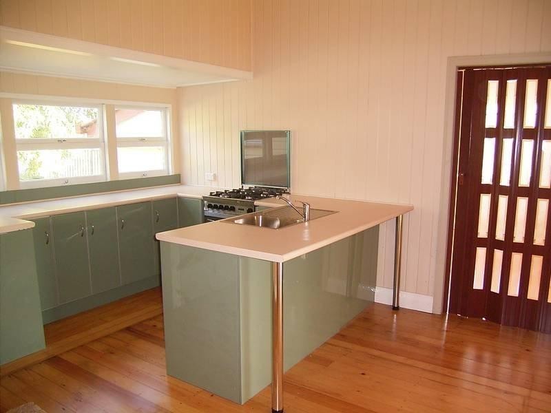 174 Mccarthy Road, Avenell Heights QLD 4670