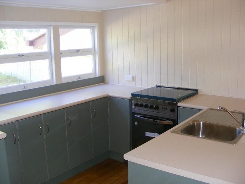 174 Mccarthy Road, Avenell Heights QLD 4670