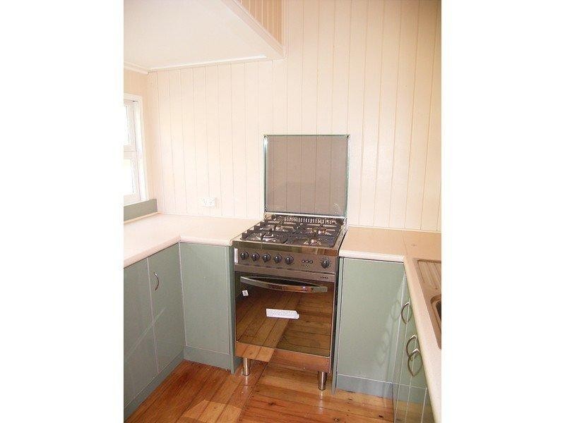 174 Mccarthy Road, Avenell Heights QLD 4670