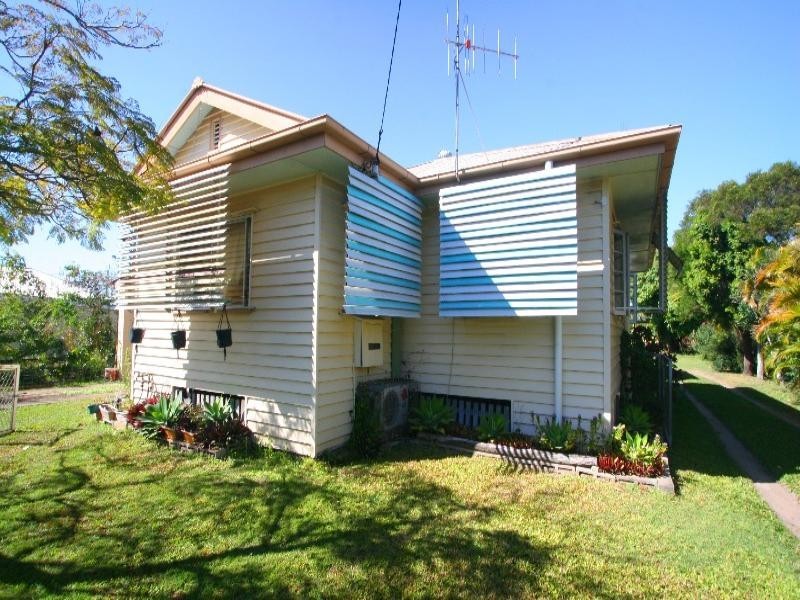 90 Crofton Street, Bundaberg West QLD 4670