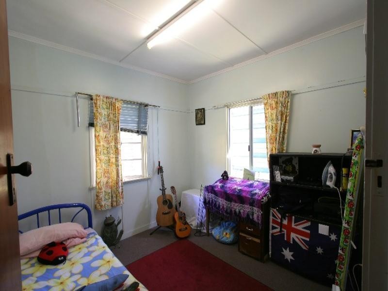 90 Crofton Street, Bundaberg West QLD 4670