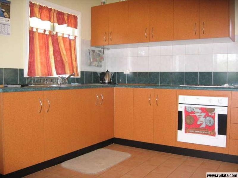 8 Barber Street, Bundaberg North QLD 4670