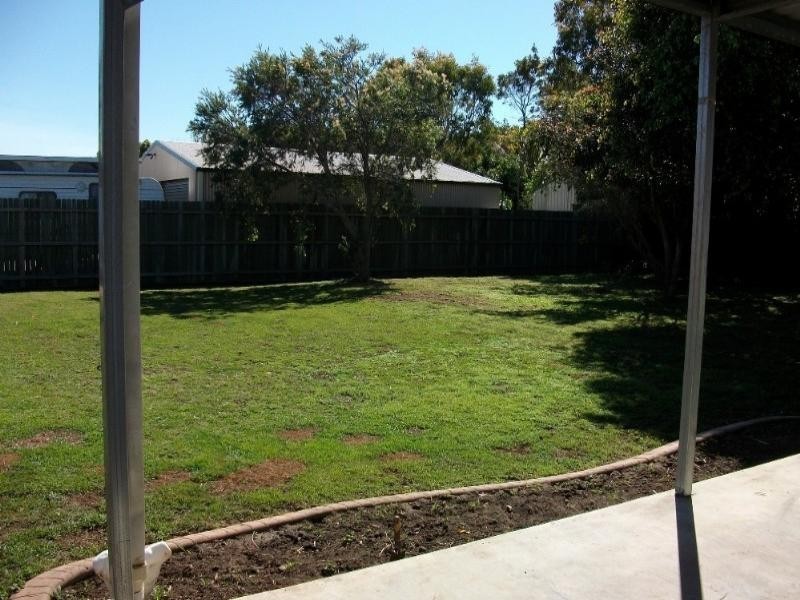 7 Schleger Street, Burnett Heads QLD 4670