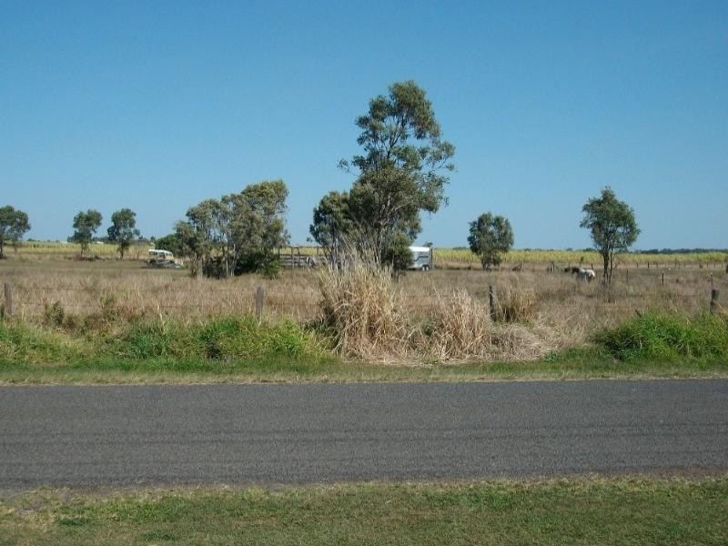 7 Schleger Street, Burnett Heads QLD 4670