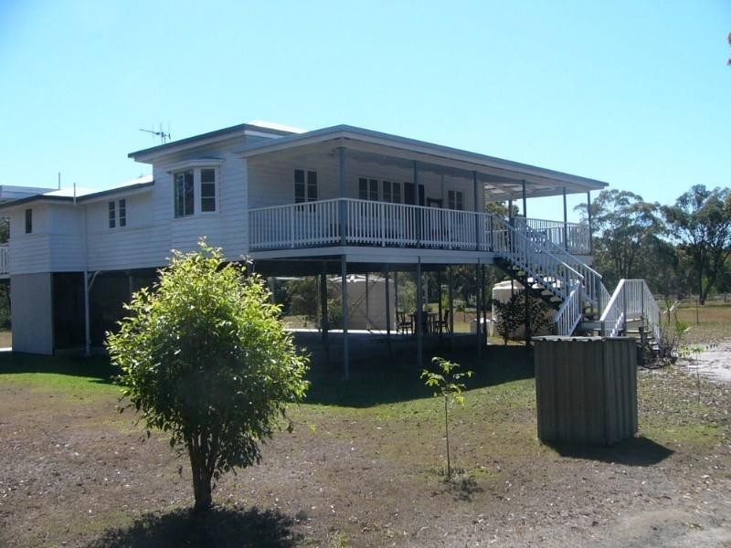 10 Isaac Moore Drive, Moore Park Beach QLD 4670