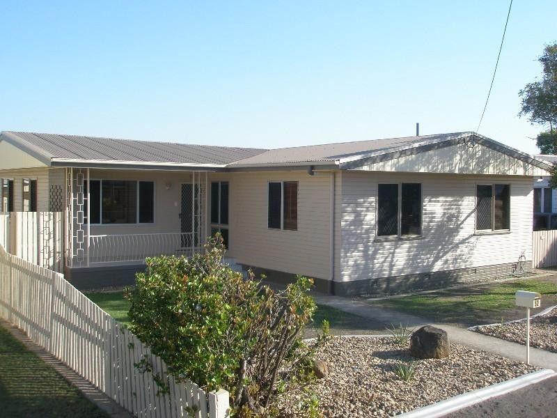 52 Vasey Street, Avenell Heights QLD 4670