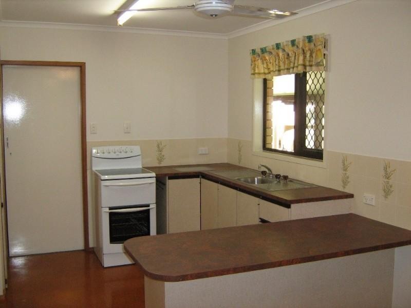 42 Greenwood Street, Kepnock QLD 4670