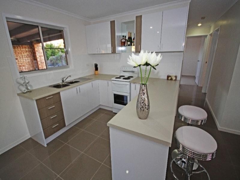 12 Jensen Street, Avenell Heights QLD 4670