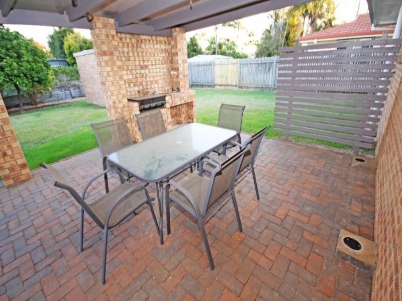 12 Jensen Street, Avenell Heights QLD 4670