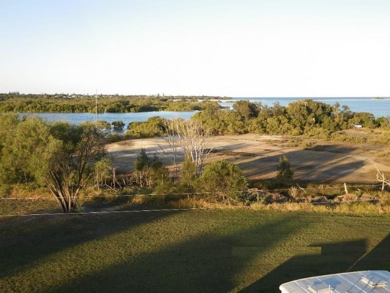 5 Margaret Court, Elliott Heads QLD 4670