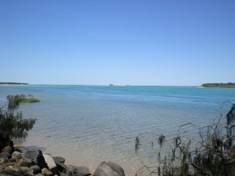 5 Margaret Court, Elliott Heads QLD 4670