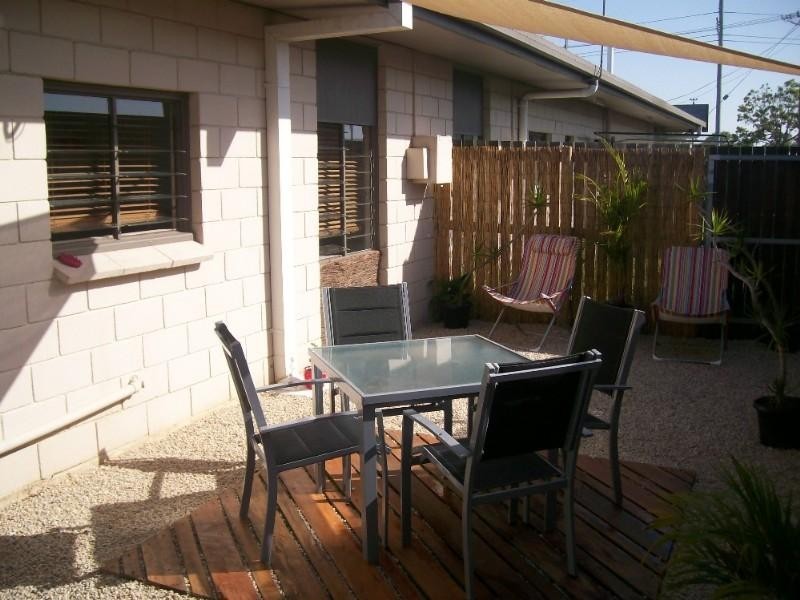 3/16 White Street, Bundaberg West QLD 4670