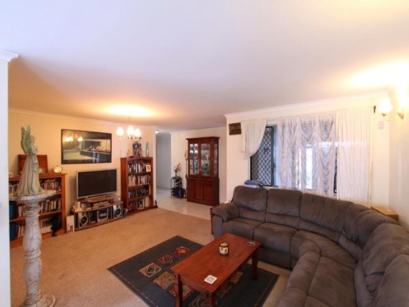 10 Peirson Street, Millbank QLD 4670