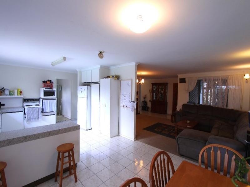 10 Peirson Street, Millbank QLD 4670