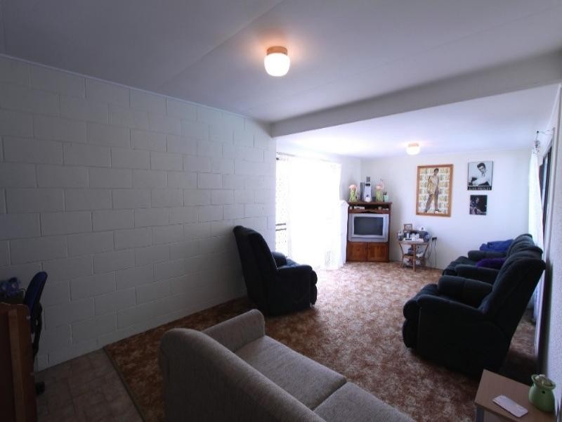 10 Peirson Street, Millbank QLD 4670