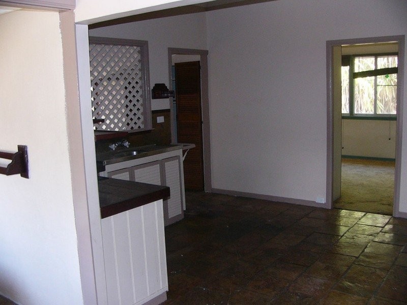 16 Sydney Street, Kepnock QLD 4670