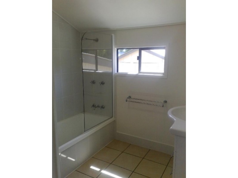 11 Steffensen Street, Svensson Heights QLD 4670