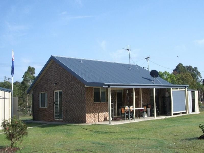 12 Aquamarine Road, Branyan QLD 4670