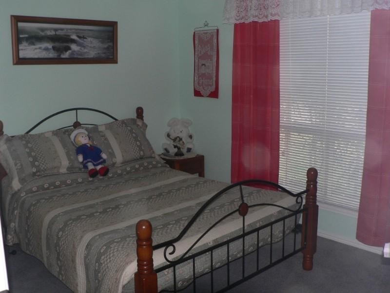 12 Aquamarine Road, Branyan QLD 4670